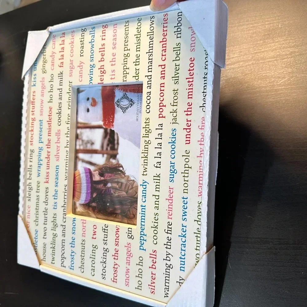 NWT Christmas / Winter Themed Photo Frame Decor 4x6 opening